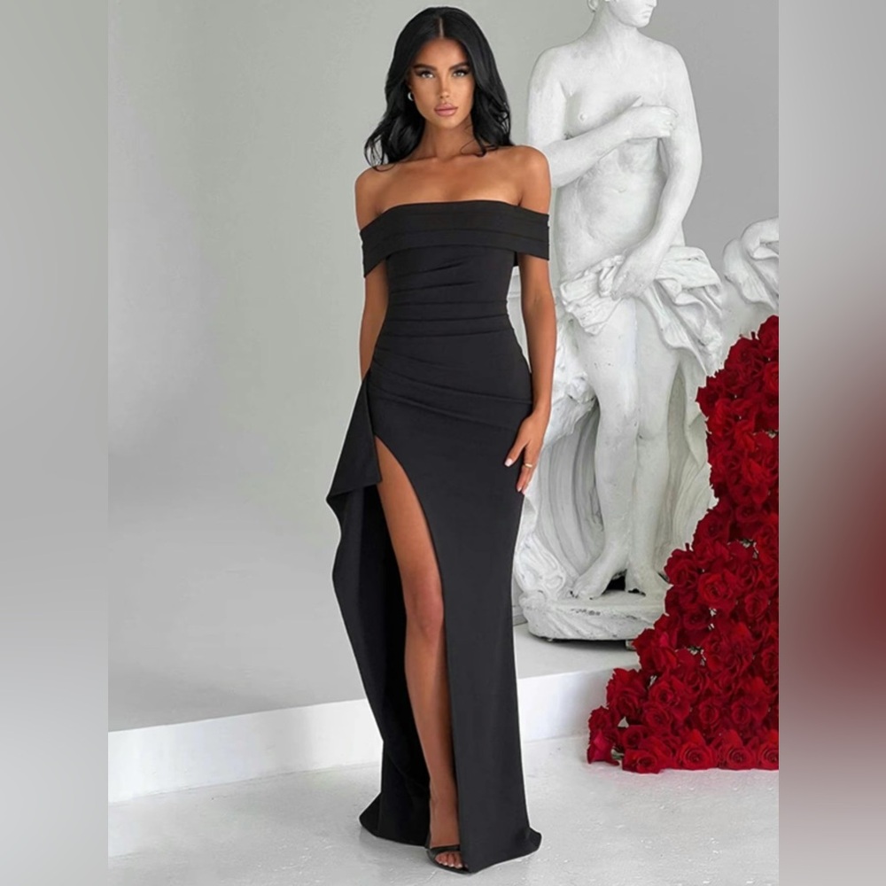 Women’s Black Off the Shoulder Maxi Dress with Slit